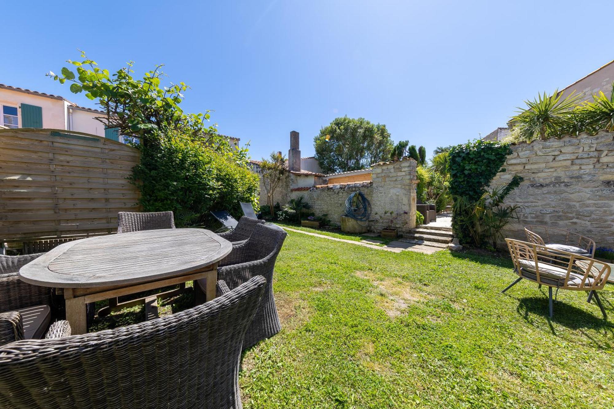 Le Clos Des Sternes 拉弗洛特 外观 照片